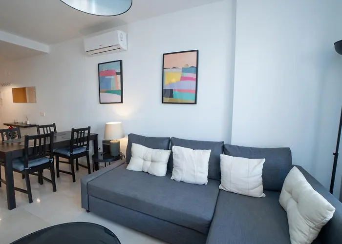 Neptuno 2c Menyber Apartman *